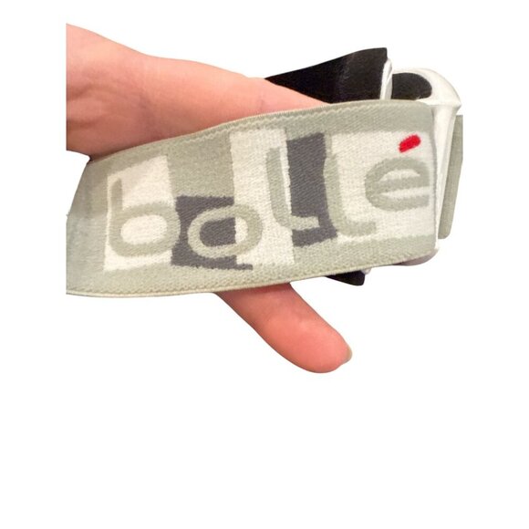 Bollé White Ski & Snowboard Goggles Red-Tinted Lens & Adjustable Strap Pre-Own - Picture 3 of 8
